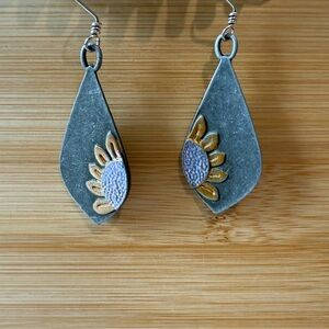 Elegant Silver and Gold Sunflower Earrings